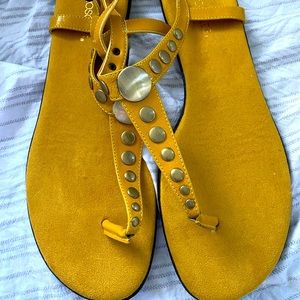 Brand new Aerosoles sandal, size 11.